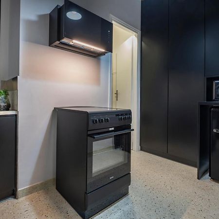Luxury 2 Bdroom Apt- Megaro Mousikis Афины Экстерьер фото